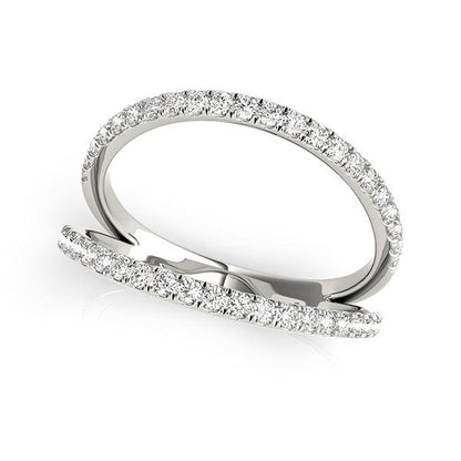 14k White Gold Diamond Split Band Ring (1/4 cttw) by Bids.com