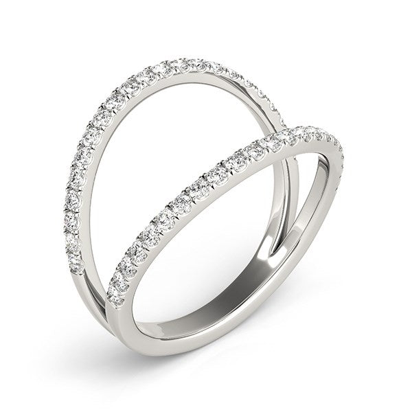 14k White Gold Diamond Split Band Ring (1/4 cttw) by Bids.com