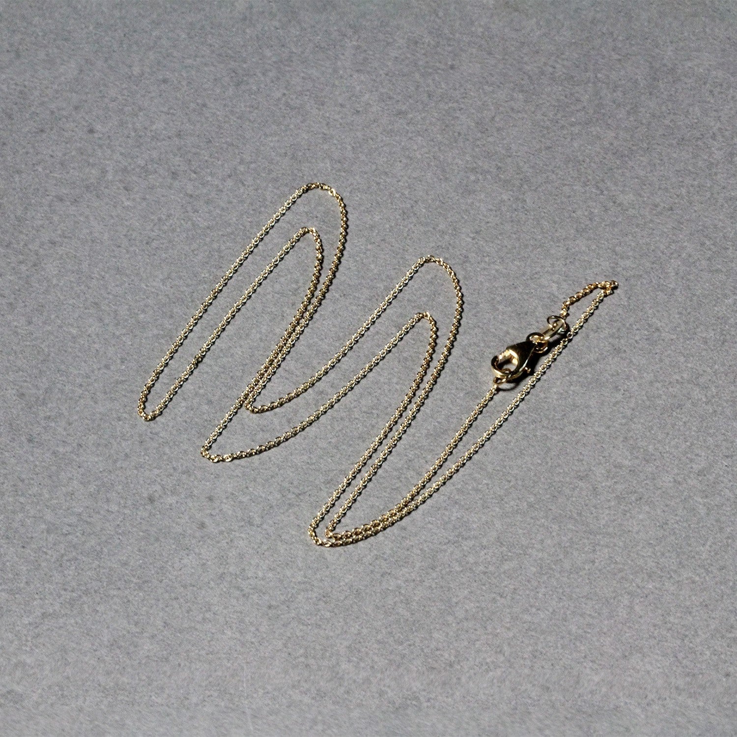 14k Yellow Gold Oval Cable Link Chain (0.85 mm) - DestGlow