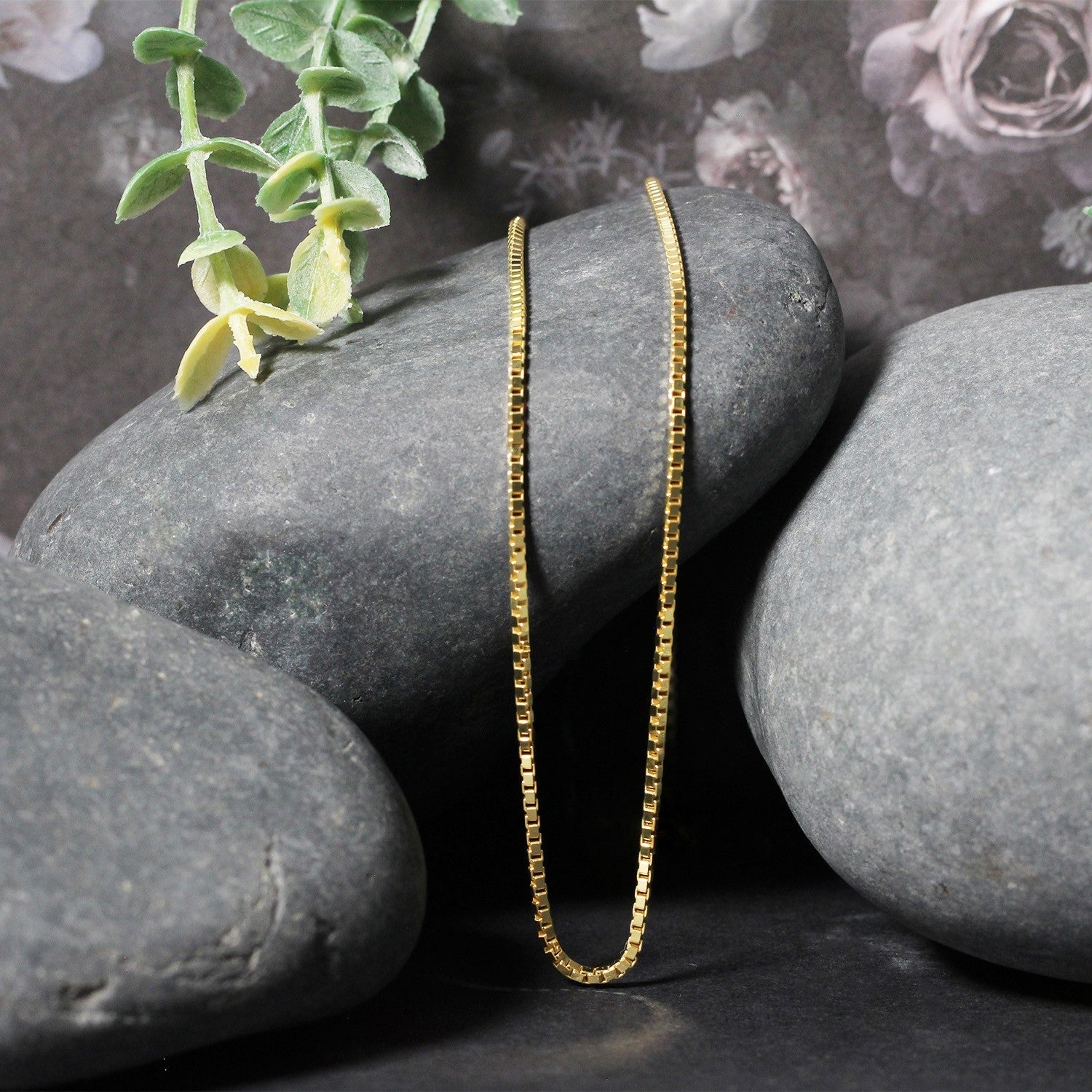 10k Yellow Gold Classic Box Chain (1.40 mm) by Bids.com