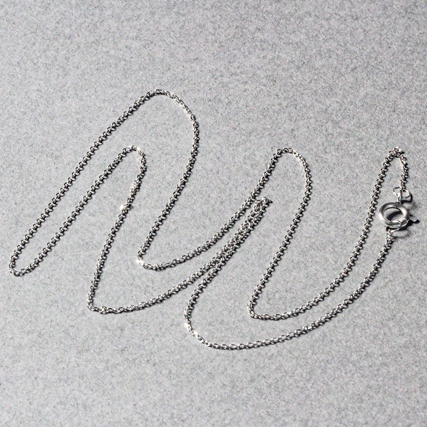 14k White Gold Diamond Cut Cable Link Chain 0.7mm by Bids.com