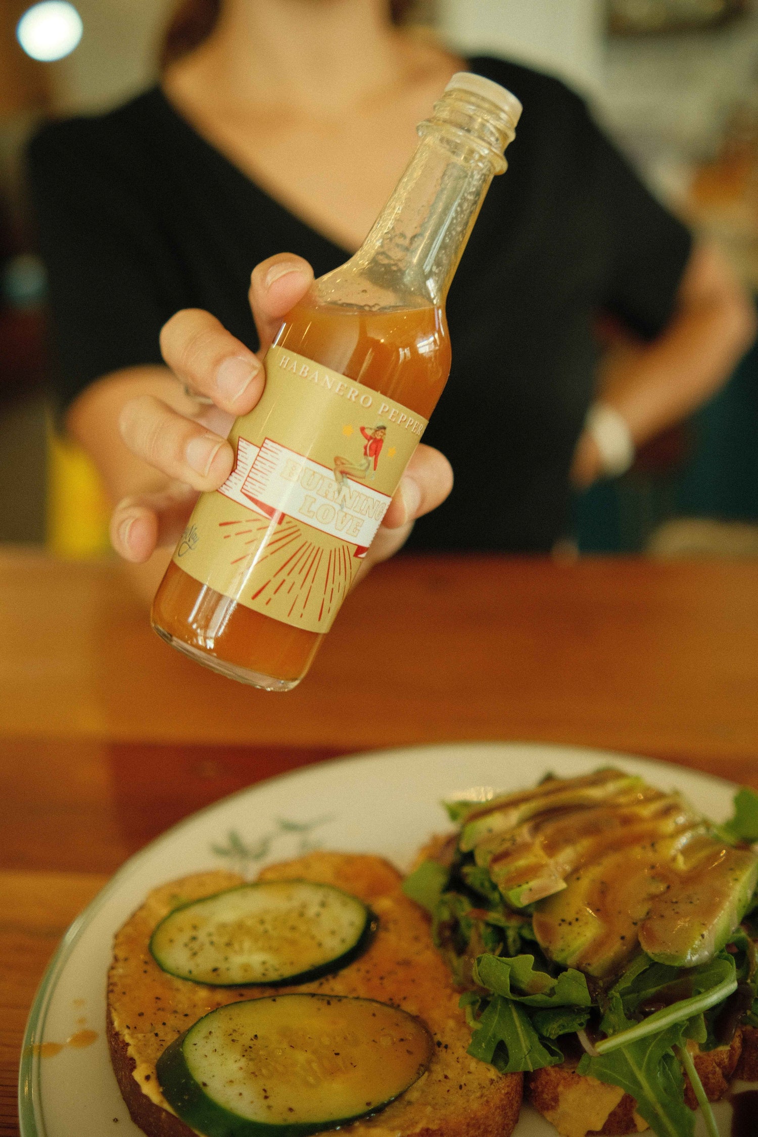 Lady May’s Habanero Hot Sauce – Farm Picked Habanero Blend – Small Batch, Bold &amp; Spicy – Restaurant Recipe – 6oz Glass Bottle