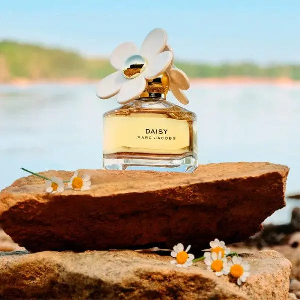 Daisy By Marc Jacobs For Women 1.7oz EDT Spray by perfumesandrea