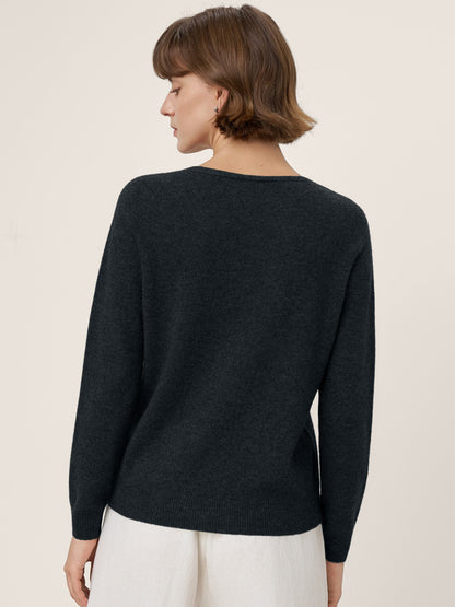 Premium Cashmere Blend Hand-Finished Seamless V-Neck Sweater SURI by LINTICO