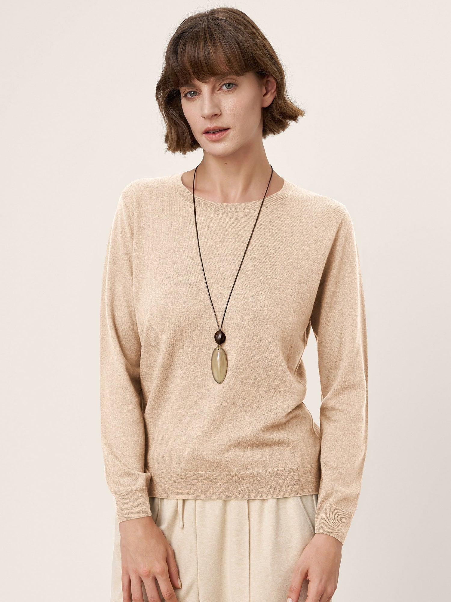100% Extra-Fine Merino Wool Essential Crew Neck Knit Sweater BRIDGET by LINTICO