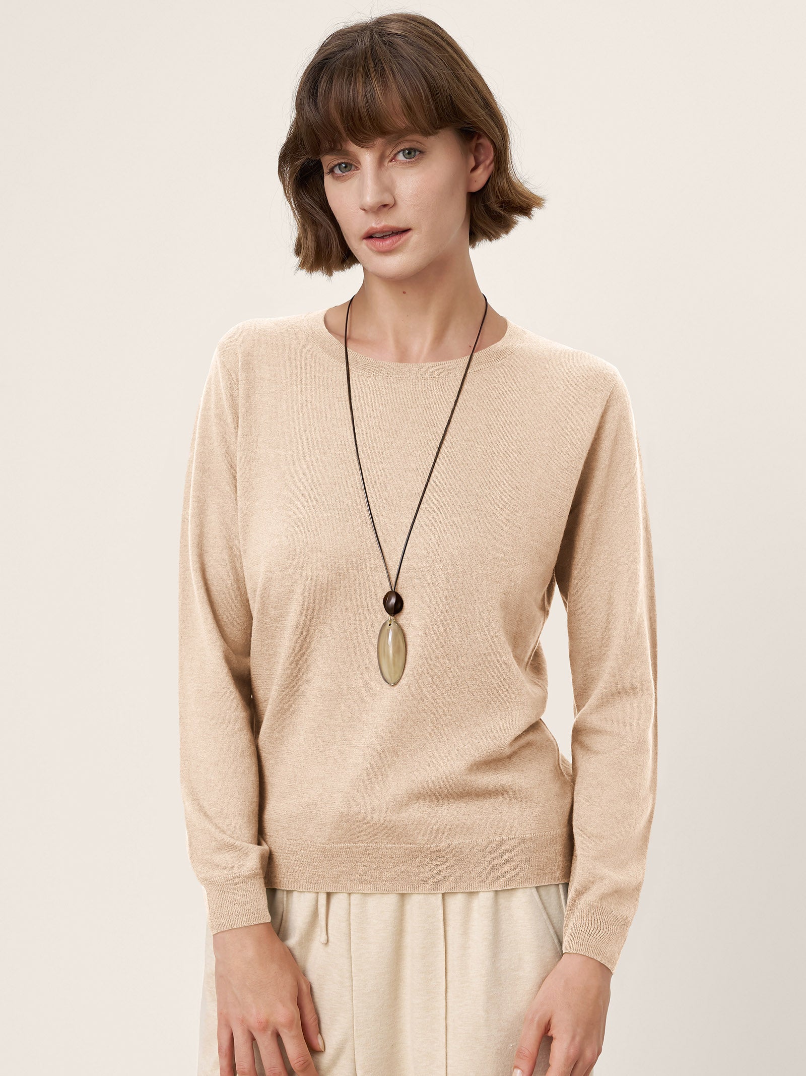 100% Extra-Fine Merino Wool Essential Crew Neck Knit Sweater BRIDGET by LINTICO