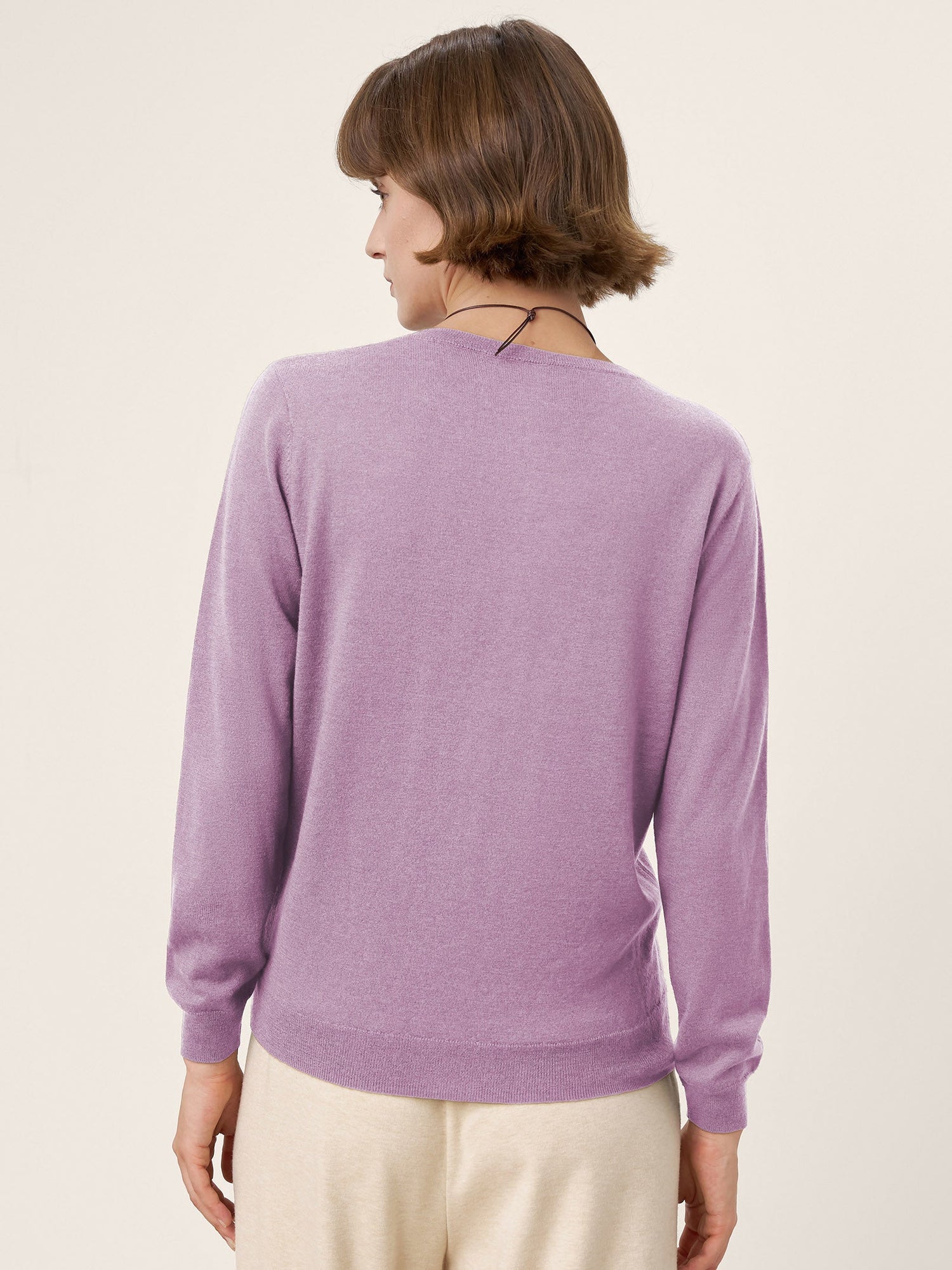 100% Extra-Fine Merino Wool Essential Crew Neck Knit Sweater BRIDGET by LINTICO