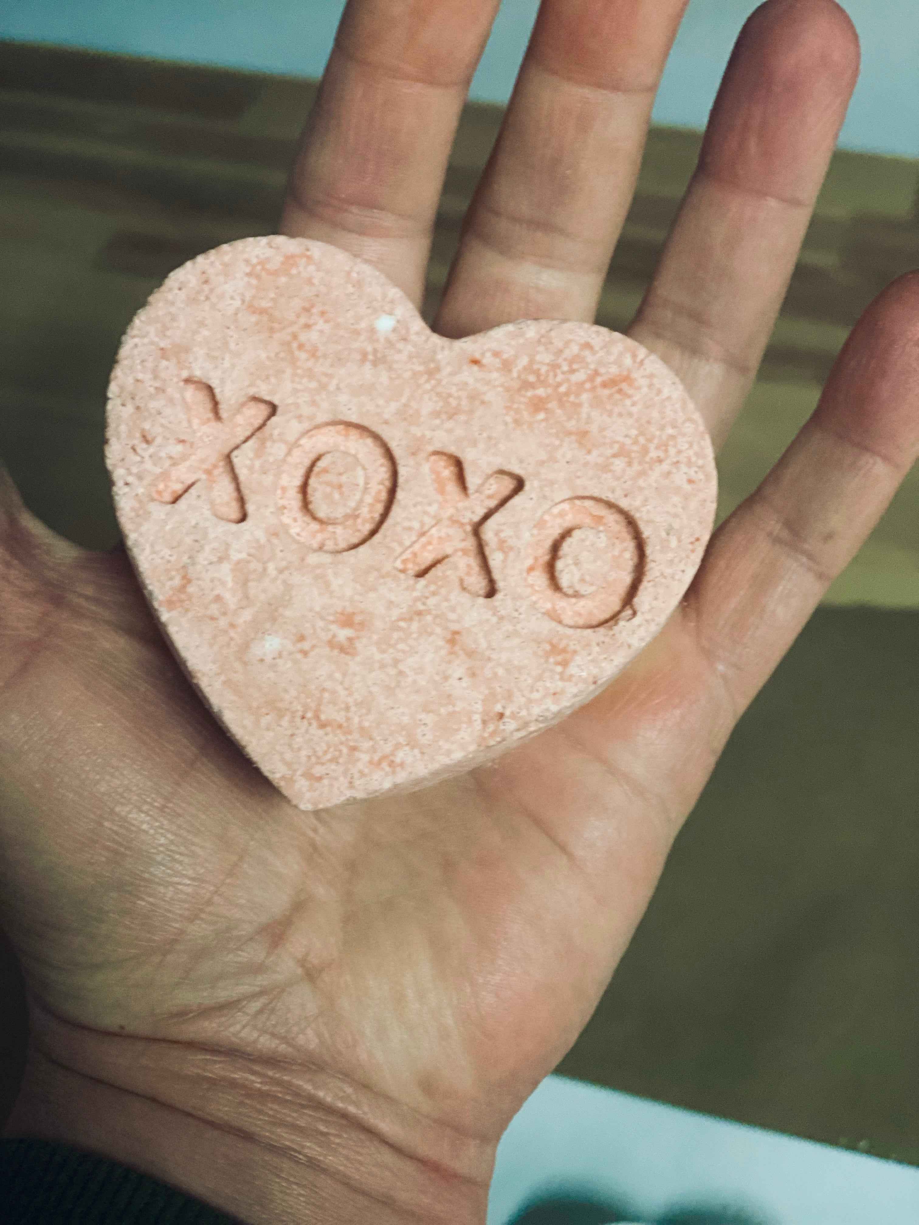 Organic bath bomb / Valentine&