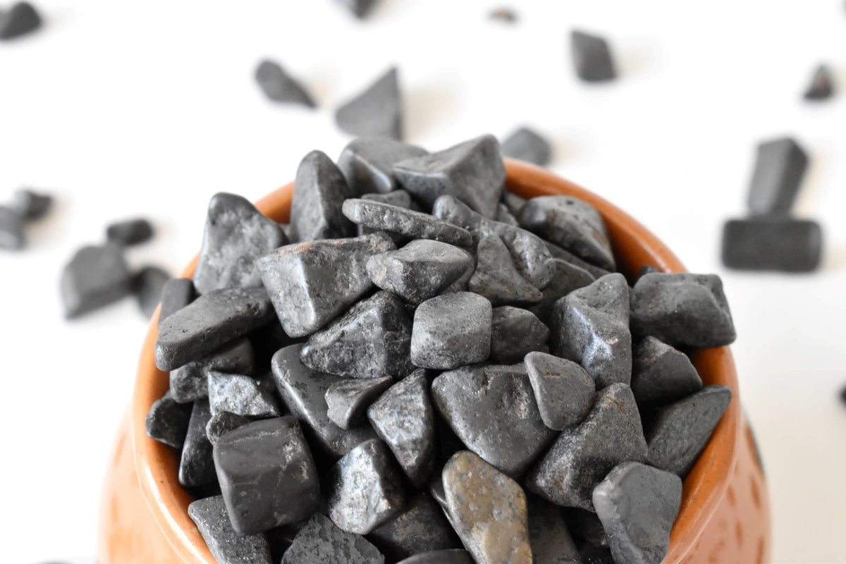 Hematite Gemstone Chips (Balance and Support The Healing Of Your Body)  DestGlow