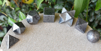 7 pcs Hematite Platonic Solids Sacred Geometric Set, Crystal Geometry Set  DestGlow