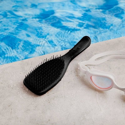 Tangle Teezer Ultimate Detangler Hair Brush Black - Imperfect Box by This is Beauty US