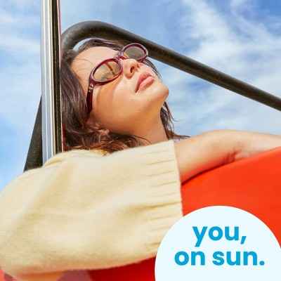 Hawaiian Tropic Weightless Hydration Water Face Mist Sunscreen SPF 30 2.1oz - Imperfect Box