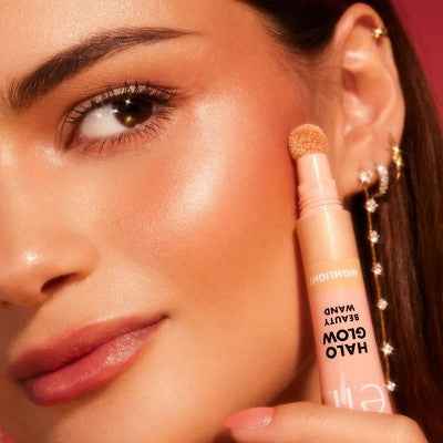 e.l.f. Halo Glow Highlighter Beauty Wand Champagne Campaign 0.33 fl oz - Imperfect Box