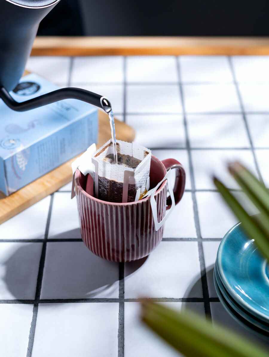 Blue Tokai Jacaranda Blend Medium Dark Roast Easy Pour Sachets