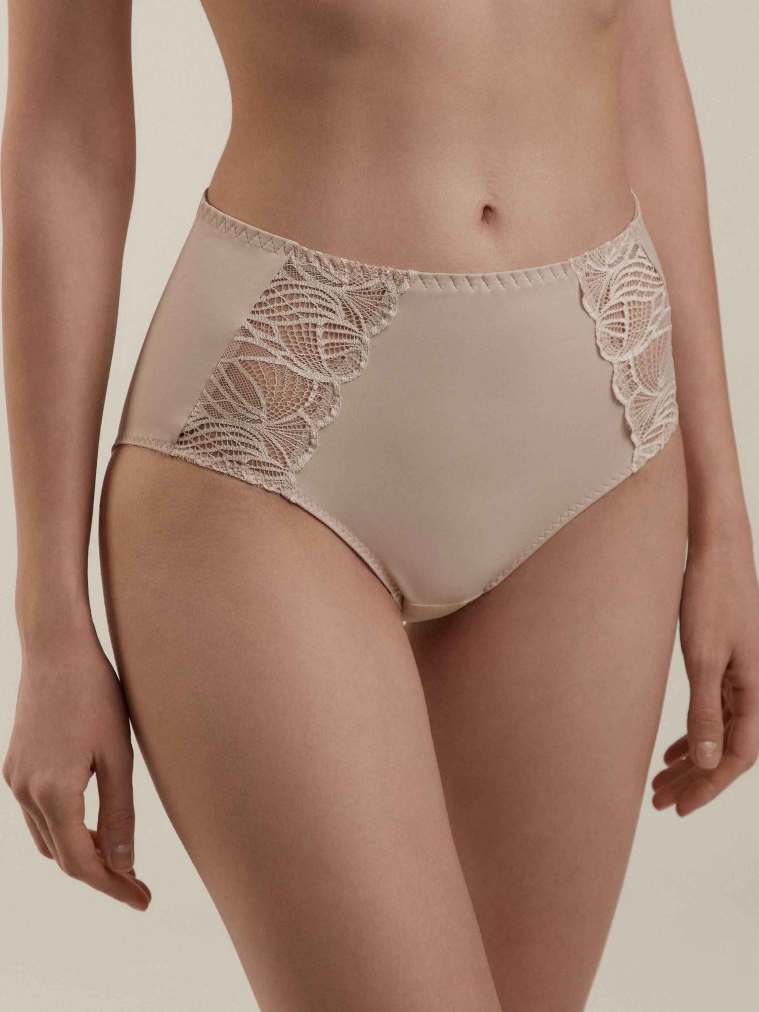 Panties Conte Aura RP2079 - Slip With a High Waistline