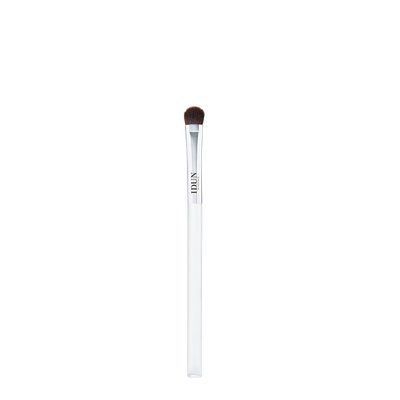 PRECISION EYESHADOW BRUSH