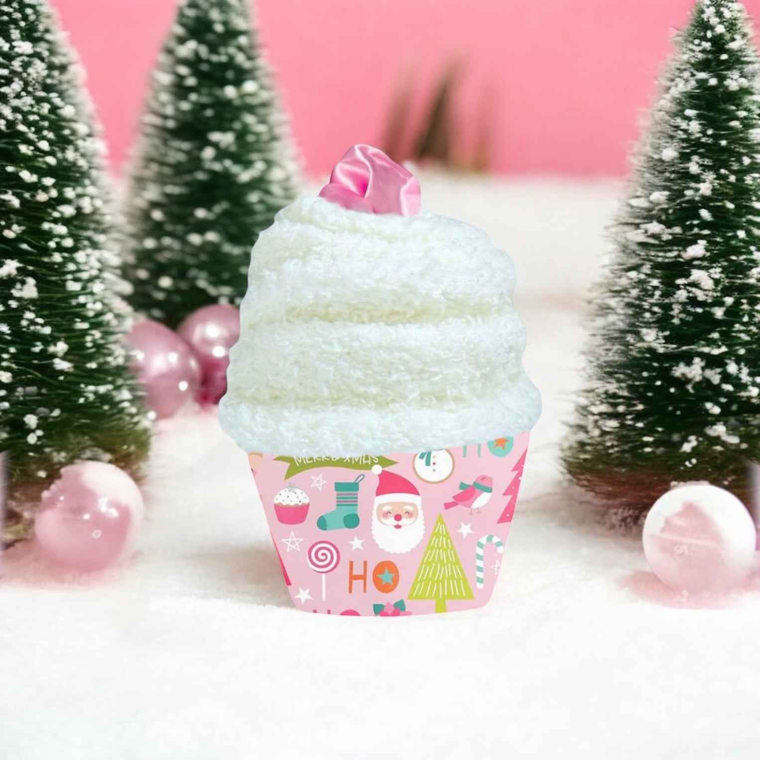 Christmas Cozy Socks Cupcake with Scrunchie