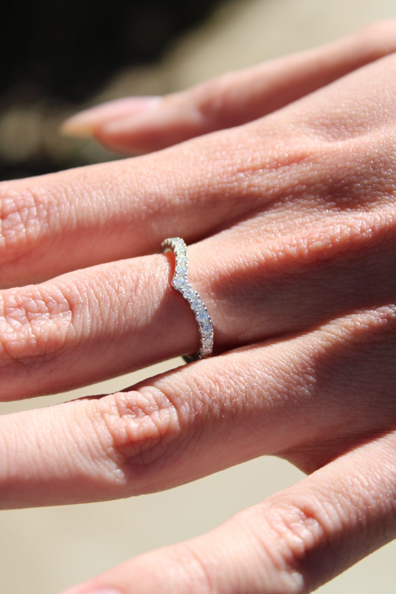 1.8mm Moissanite V Curve Ring in 925 Sterling Silver - DestGlow