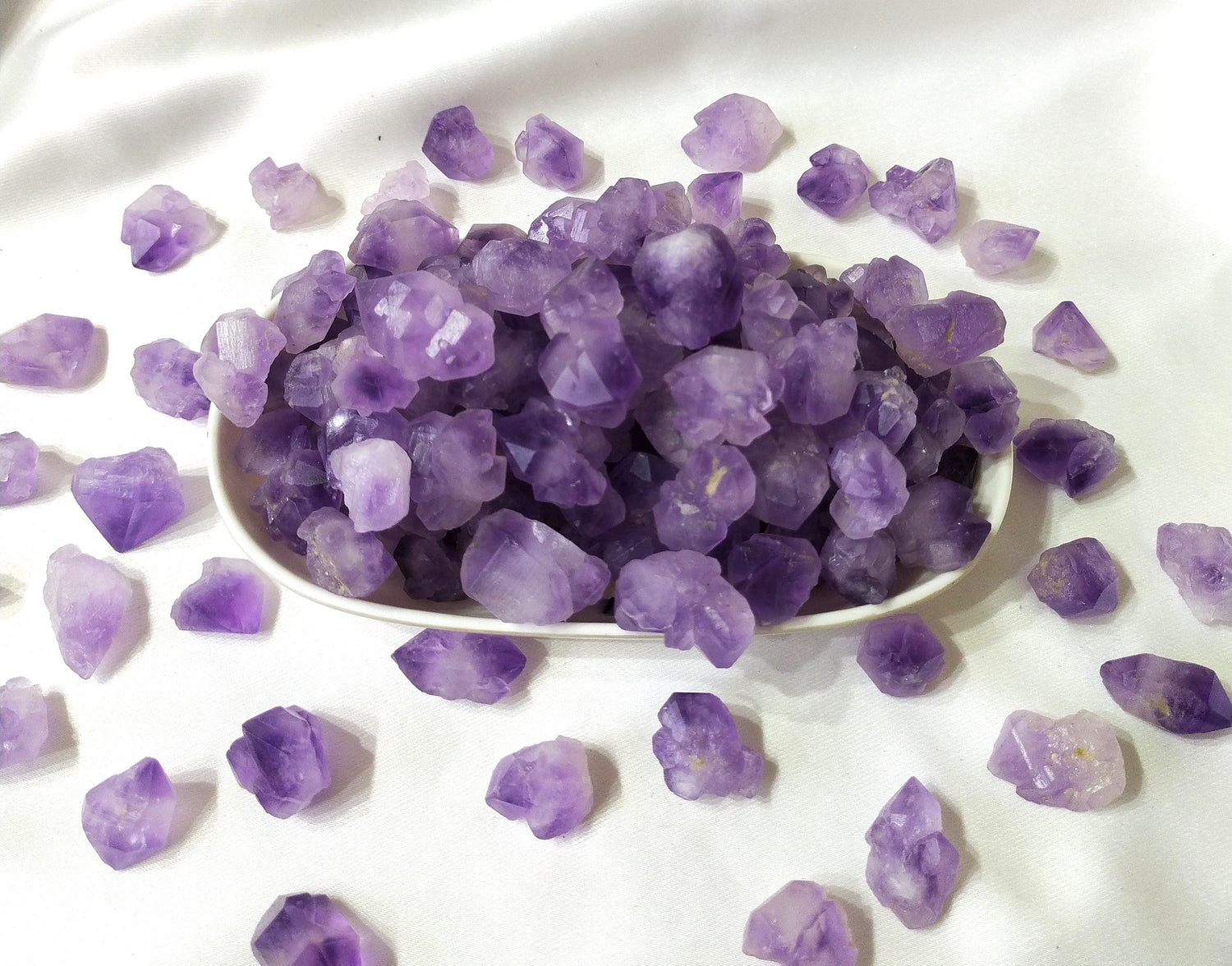 100g Amethyst Natural Points, Healing Crystal Points  DestGlow