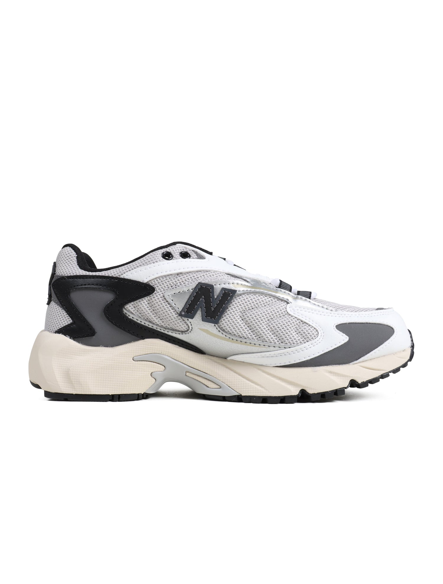 New Balance Mens 725 - Matter Black by Denim Exchange