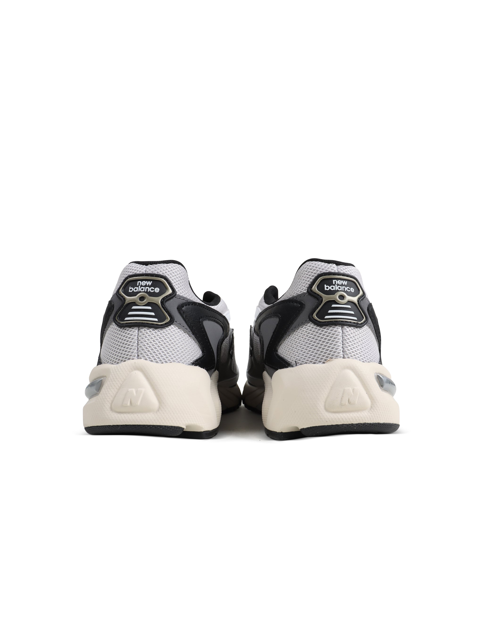 New Balance Mens 725 - Matter Black by Denim Exchange