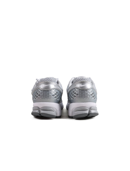 Nike Mens Zoom Vomero 5 - Wolf Grey/White by Denim Exchange
