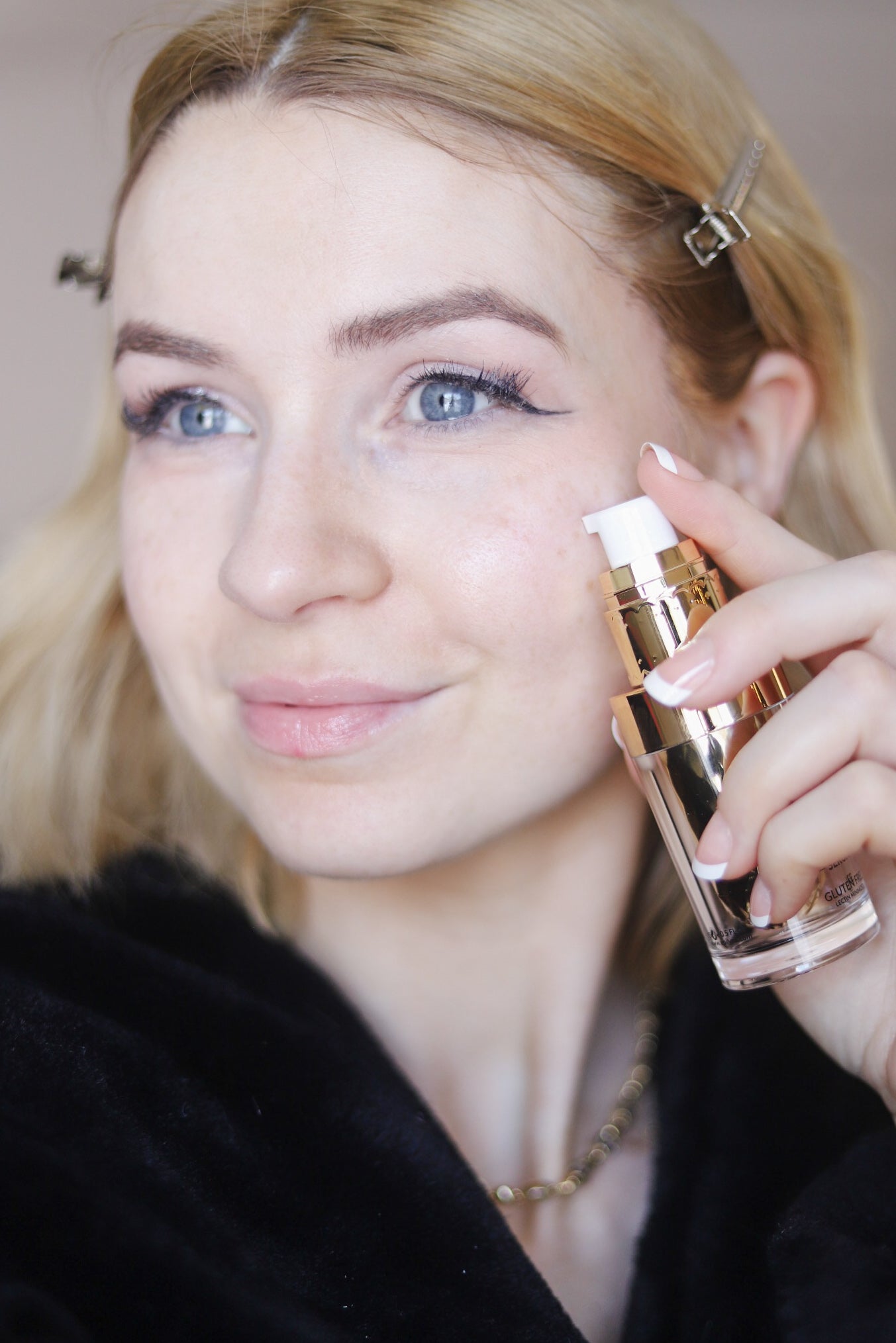 Sunrise Hyaluronic Acid Serum for Sensitive Skin – Nourishing, Firming &amp; Radiant Glow Hydration by EpiLynx