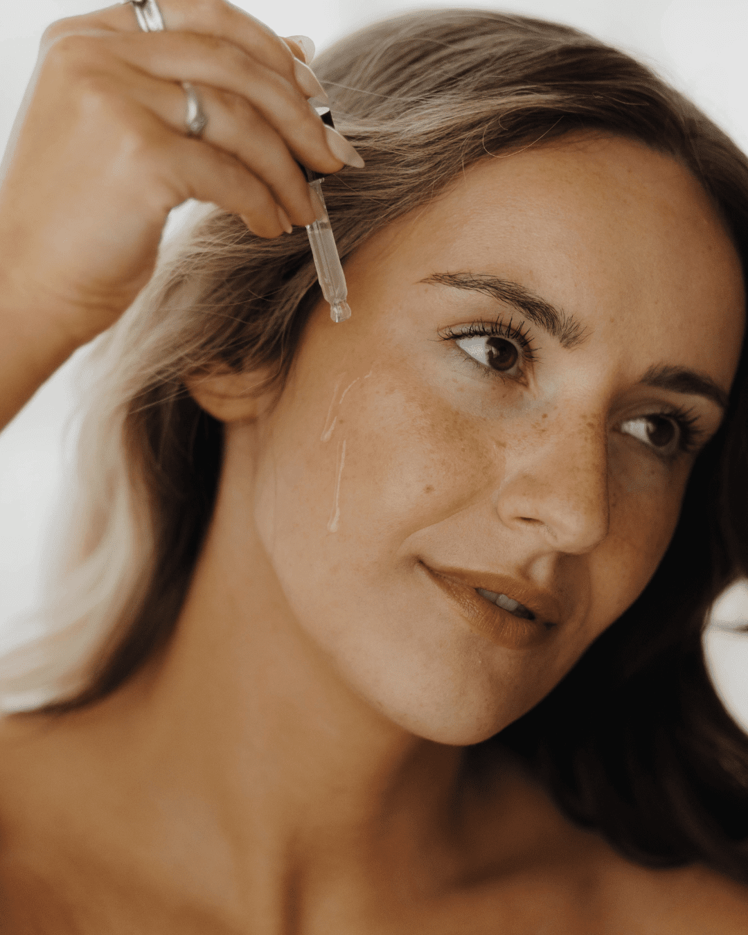 Vitré (Self-Tanning Serum) by BRONZE BOSS LLC