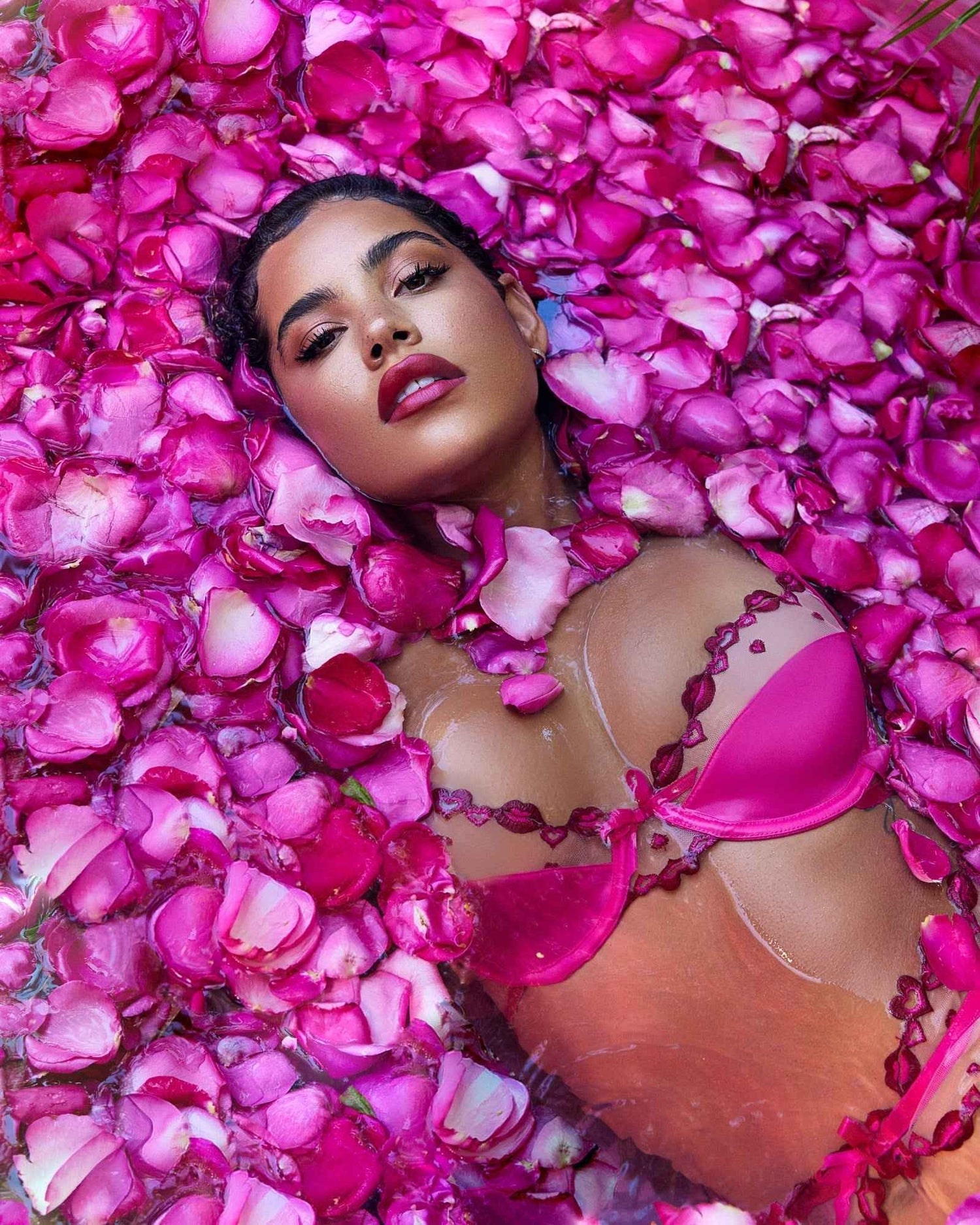 Kiss &amp; Tell 3-Piece Garter Set