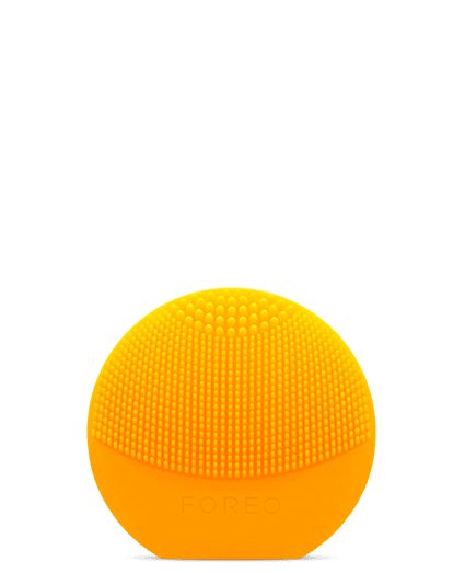 FOREO LUNA play plus by Nava Beauty