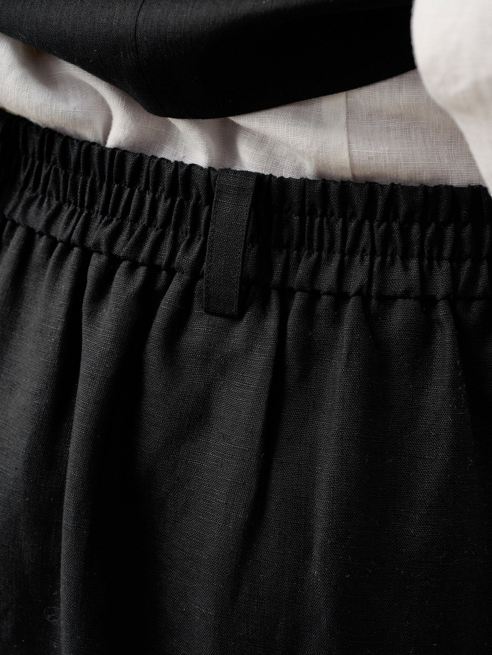 Linen-Lyocell Patch Pocket Placket Skirt LYRA by LINTICO
