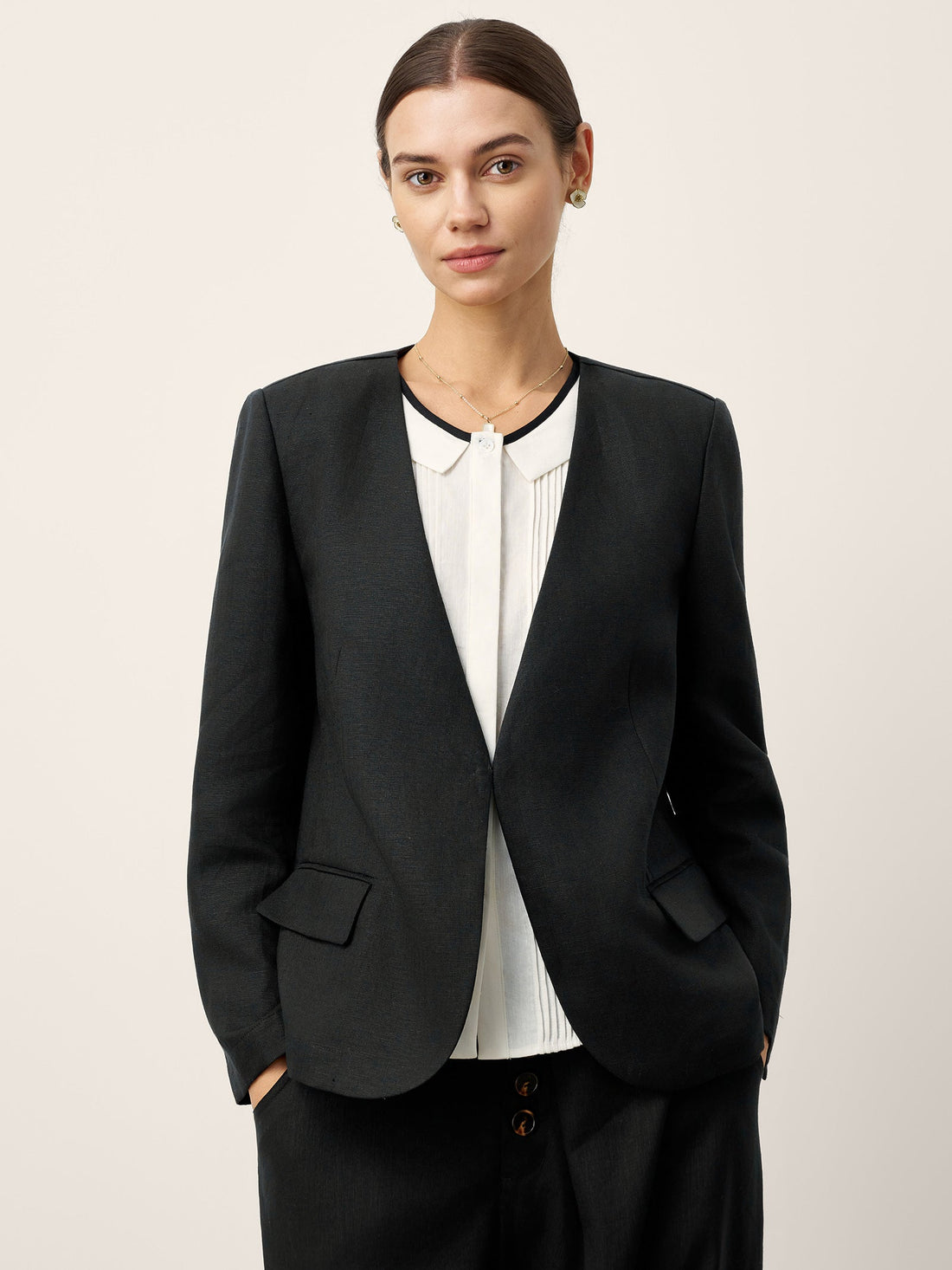Linen-Lyocell Relaxed V-neck Tailored Blazer VERITY by LINTICO