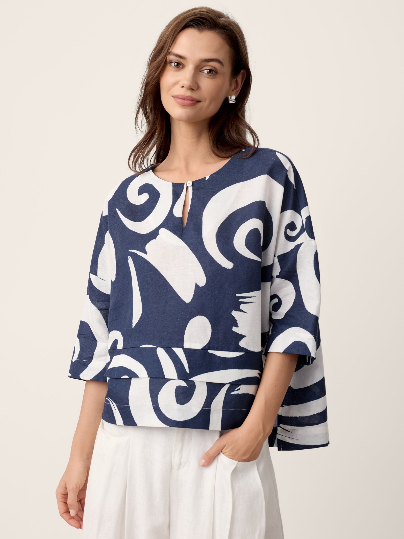 Linen Layered Asymmetric Top NOREEN by LINTICO