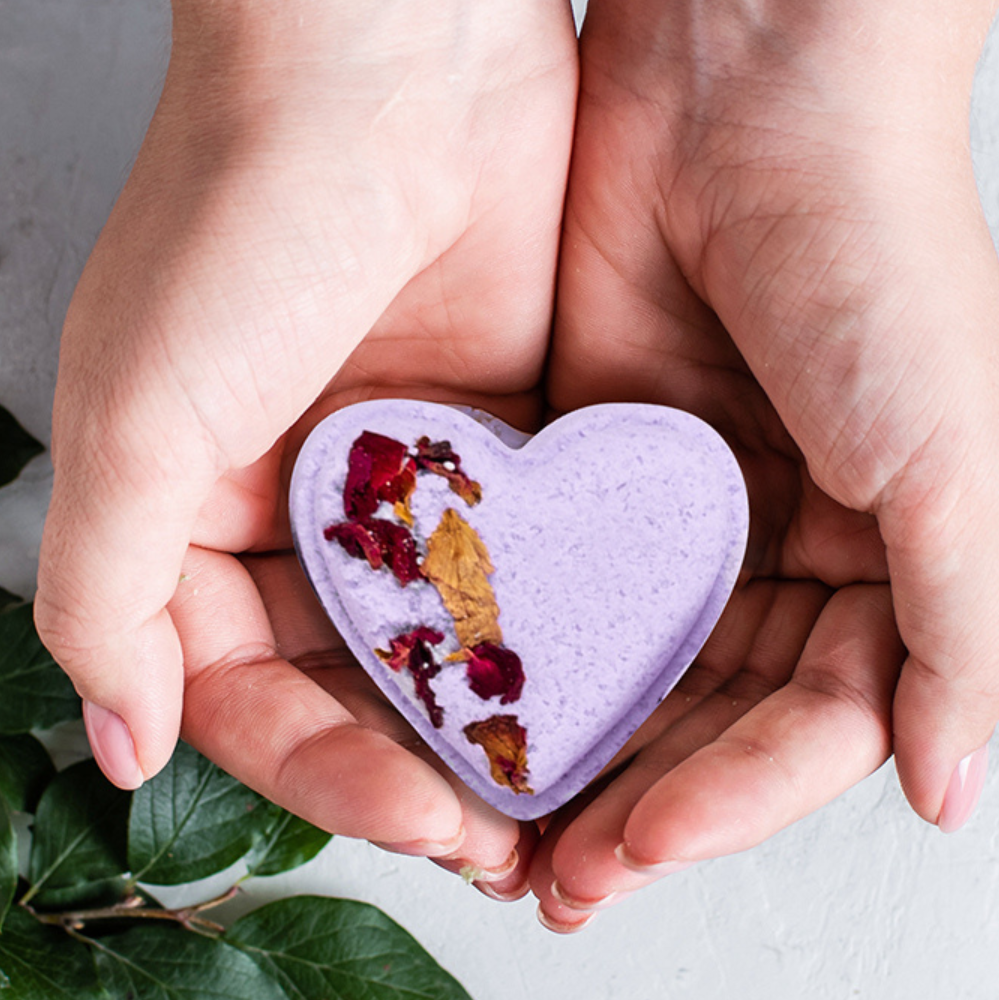 CBD - 8 Bath bombs set -  perfect for a relaxing Mother&