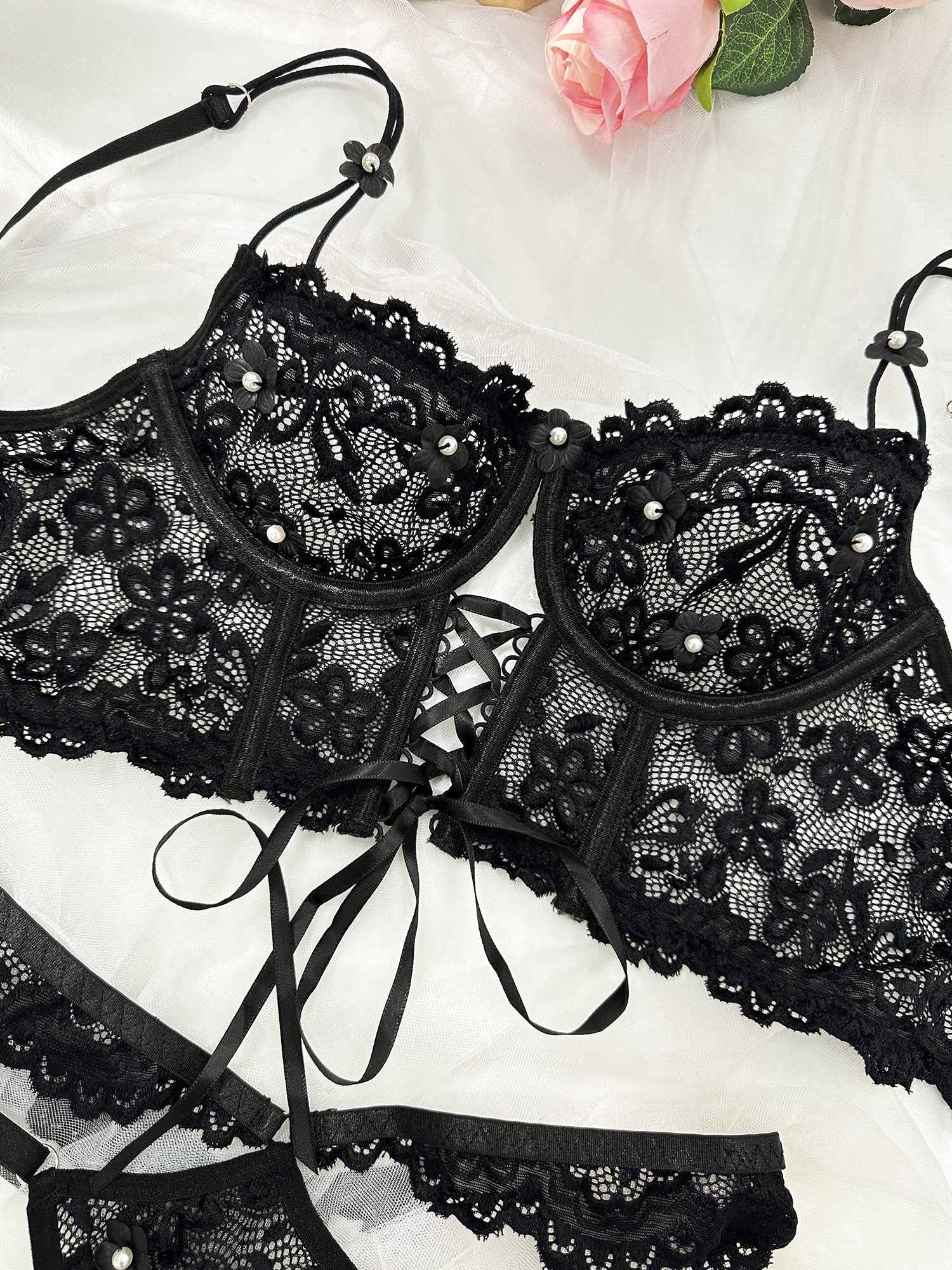 Black Pearls Small Flower Lace Lingerie Set