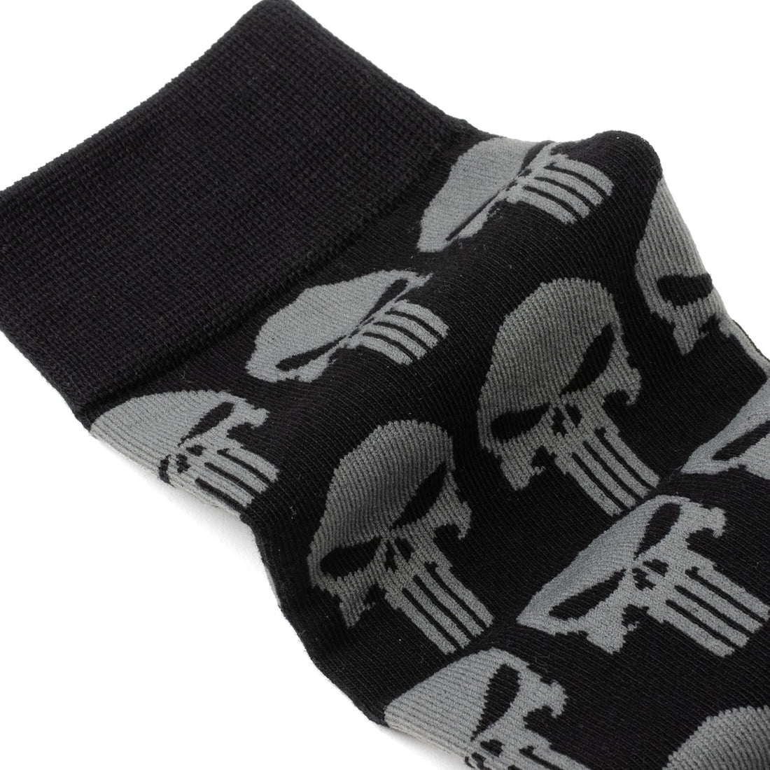 Marvel Punisher Black Socks and Silver Lapel Pin Gift Set