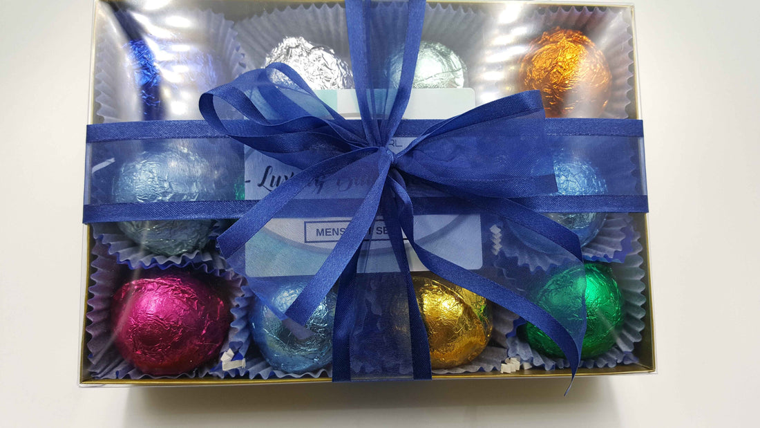 Gift Set for Him with 12 foil wrapped 2.5 oz bath bombs, great for dry skin, Manly Scents