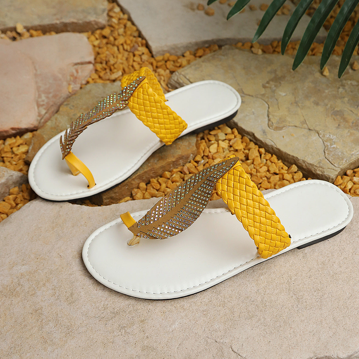 Rhinestone Toe Covering Flat Slippers Women Knitted Belt Leaves Lightweight Beach Slippers  DestGlow