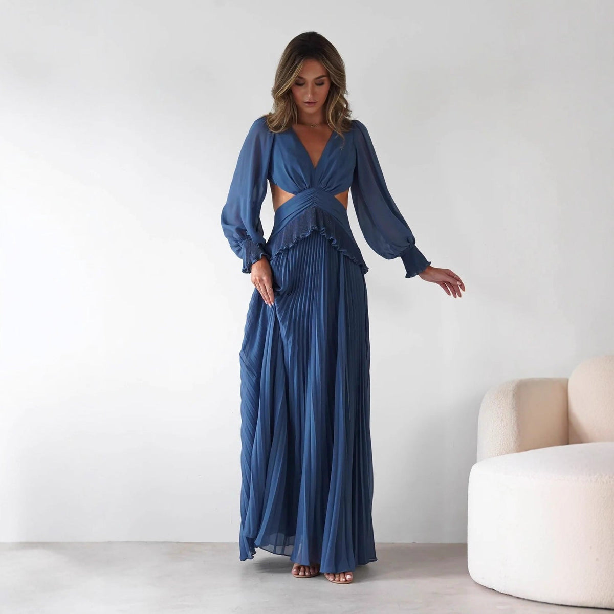 Women Long Sleeve Pleated Waist Tight Backless Dress  DestGlow