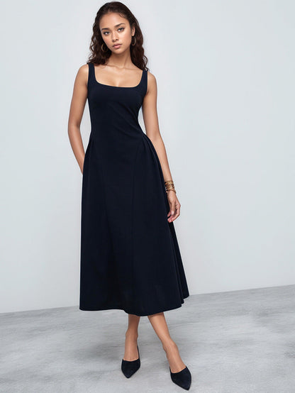 Summer Niche Design Spring Summer round Neck Backless Waist Trimming Sleeveless Dress by Ragazza