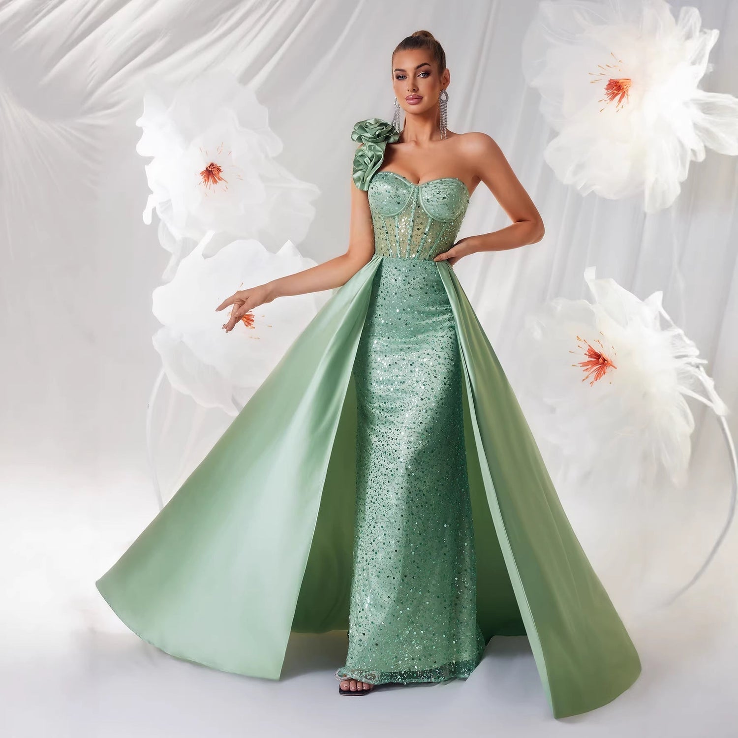 Socialite Elegant Green Tube Top One Shoulder Evening Dress Three Dimensional Floral Decorative Sequ Waist Controlled Large Hem Dress  DestGlow