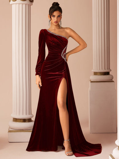 Light Luxury Lady off Shoulder Rhinestone Velvet Evening Dress Solid Color Waist Tight Fishtail Split Trailing Annual Meeting Dinner Dress  DestGlow