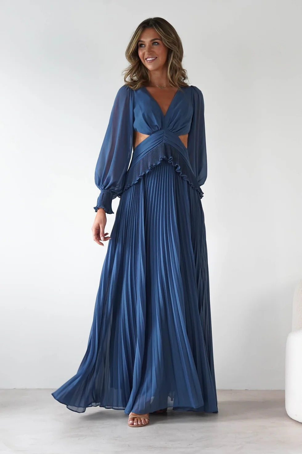Women Long Sleeve Pleated Waist Tight Backless Dress  DestGlow