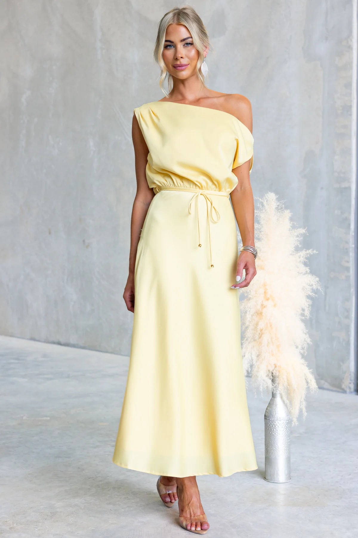 Summer Cocktail Sloping Shoulder off the Shoulder Sexy Solid Color Tied Dress by Ragazza