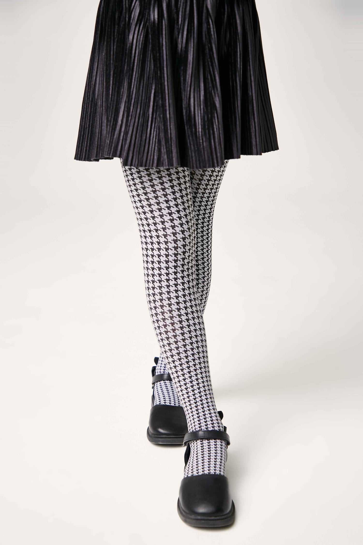 Conte Tights for girls - Olivia 60 Den