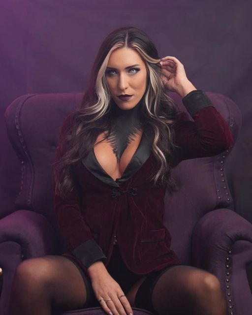 Playboy Smoke Lounge Madam Costume - DestGlow