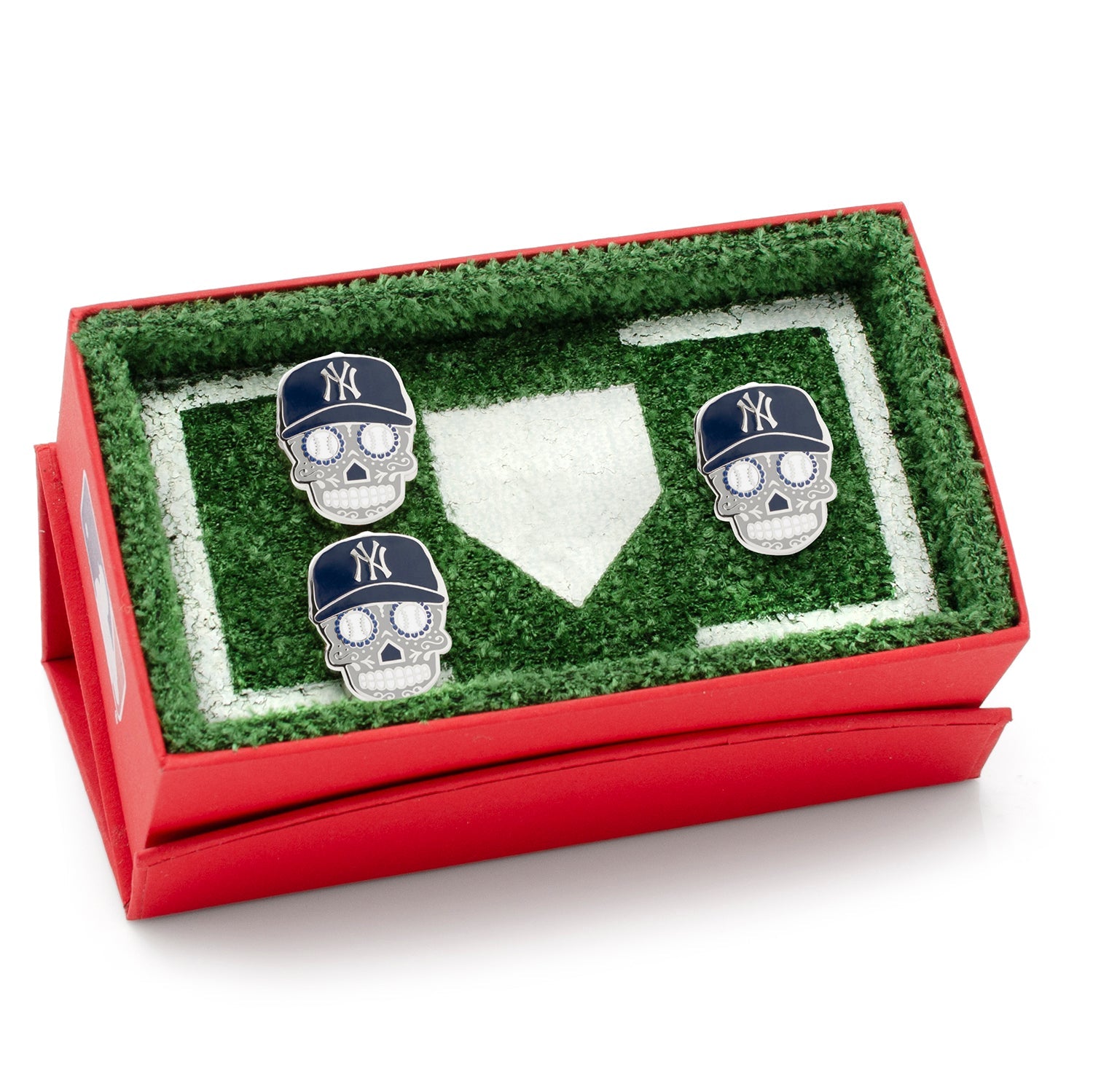 MLB New York Yankees Sugar Skull Cufflinks &amp; Lapel Pin Gift Set