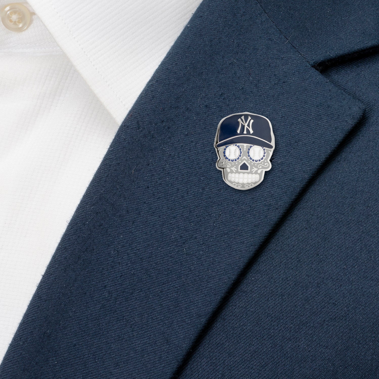 MLB New York Yankees Sugar Skull Lapel Pin by Cufflinks.com