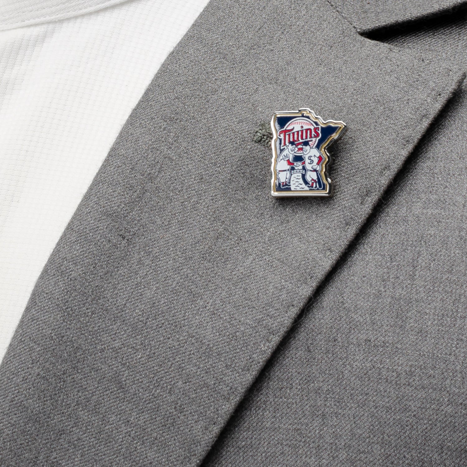 MLB Minnesota Twins Minnie &amp; Paul Lapel Pin by Cufflinks.com