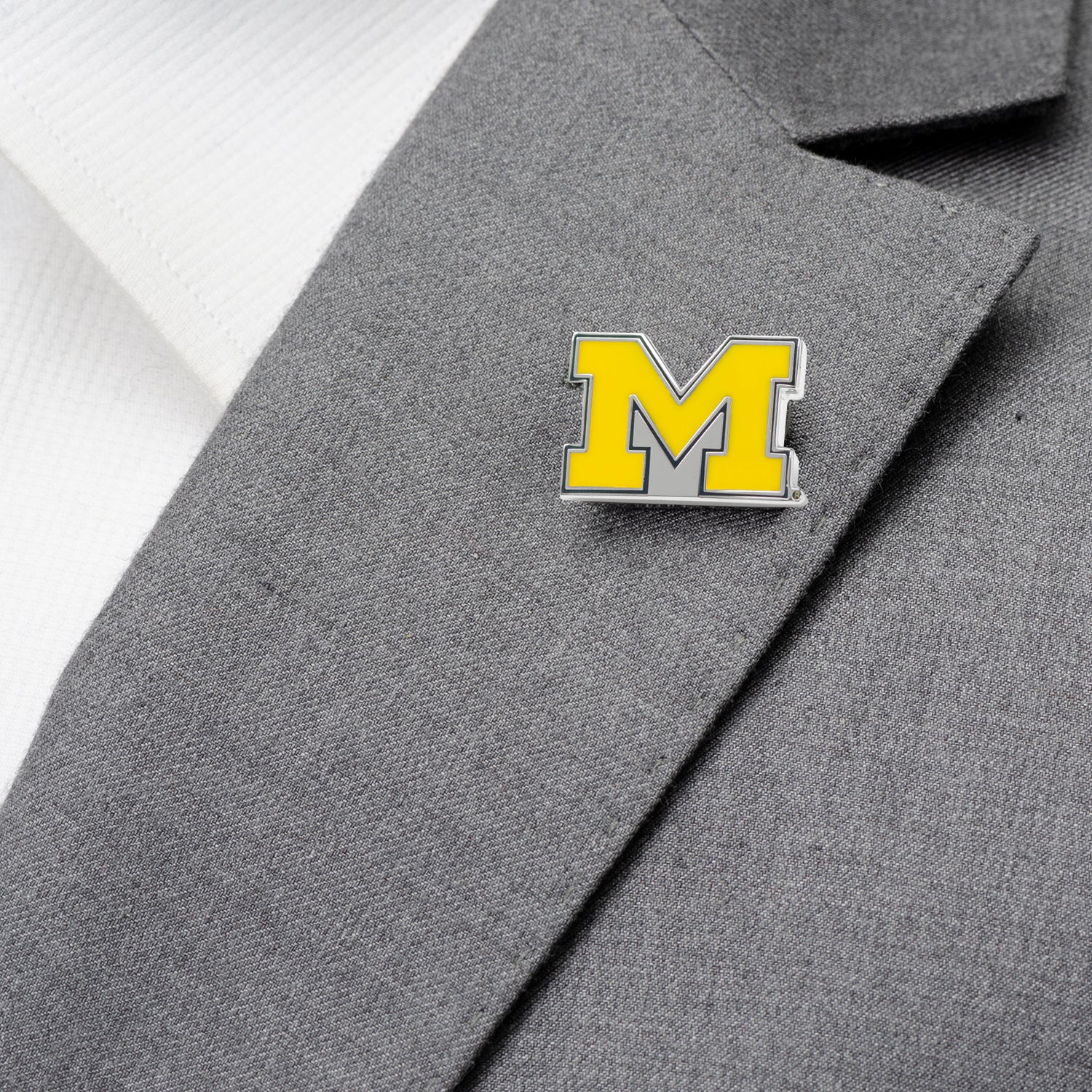 NCAA University of Michigan Wolverine Cufflinks and Lapel Pin Gift Set